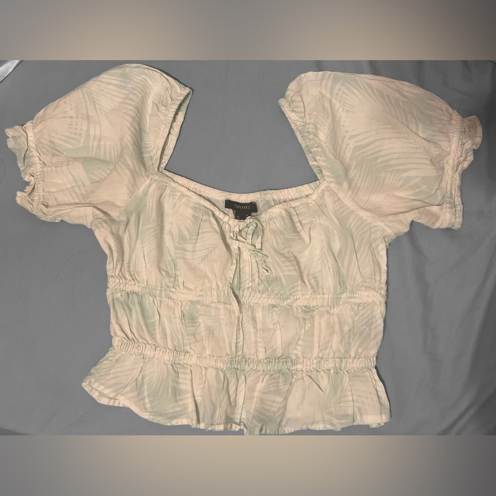 Forever 21 Light Green Puff Sleeve Top